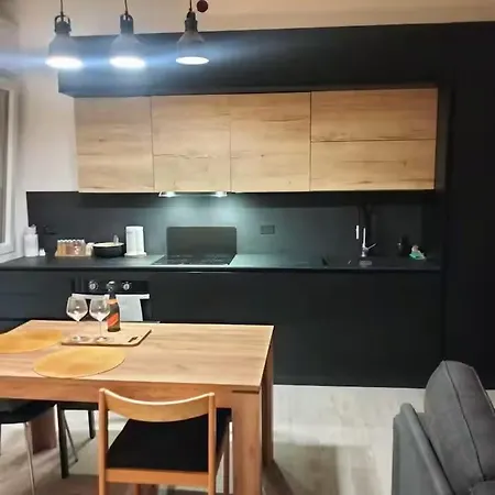Casa White Per Concerti O Eventi אימולה